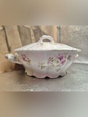 Weimar Germany Antique Porcelain Victorian Serving Dish with Lid in Pink Roses